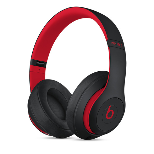 Beats Studio3 MX422ZM/A Wireless Over-Ear Headphones -  Defiant Black-Red